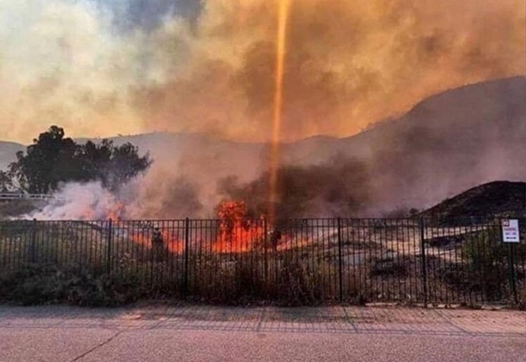 Resultado de imagen de armas de energÃ­a dirigida detras de los incendios de california